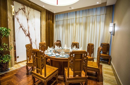 Huanggang Hotel | Yifang Shanshui Kailai Hotel