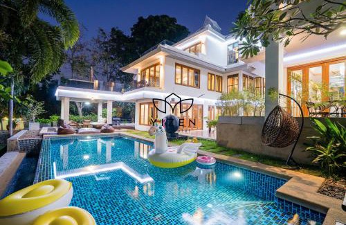 North Pattaya Villa | Yizen Beachfront Seaview Villa