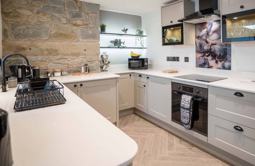 Trefor House | YNATA, pet friendly, character holiday cottage in Trefor