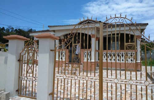 Silver Sands House | Your Perfect Home Away From Home
