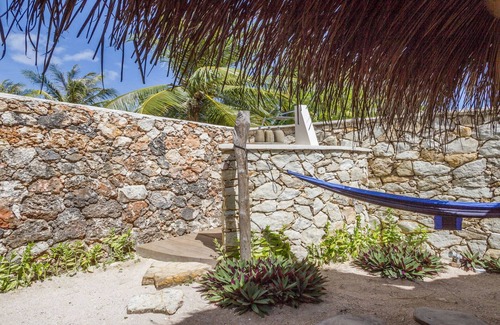 Rote Island House | Yoga Garden Bungalow on Rote Island