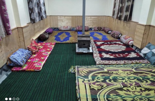 Kullu House | Yogita homestay lapas