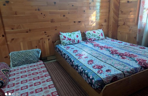 Kullu House | Yogita homestay lapas