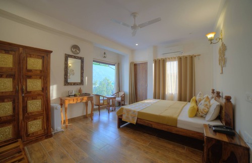 Tapovan Resort | YOGVED HOSPIATLITY & RESORT