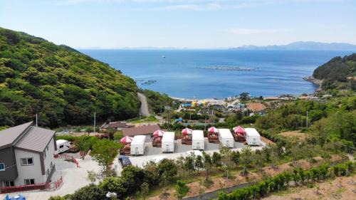 Tongyeong Other | Yokjido Tourist Farm Caravan Camping Site