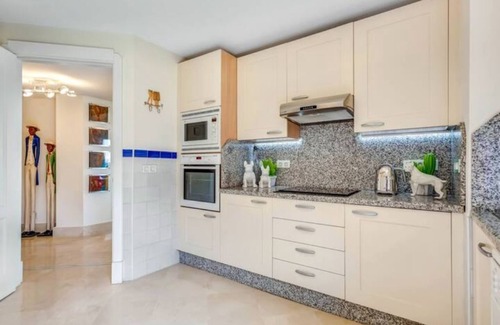 Sotogrande Apartment | YOLO Spaces -Sotogrande- Puerto Boutique Apartment