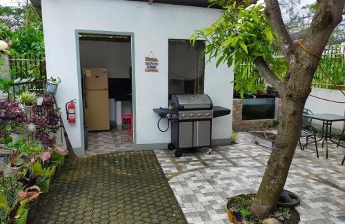 Moalboal House | YOO Darius' Residences