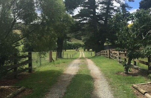 Burradoo House | York Cottage. A Country Retreat, Close to Bowral