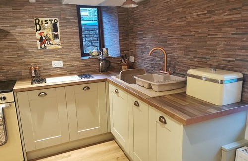 Dent House | Yorkshire Dales Holiday Cottage in Dent. Self-catering, pet-friendly, sleeps 8.