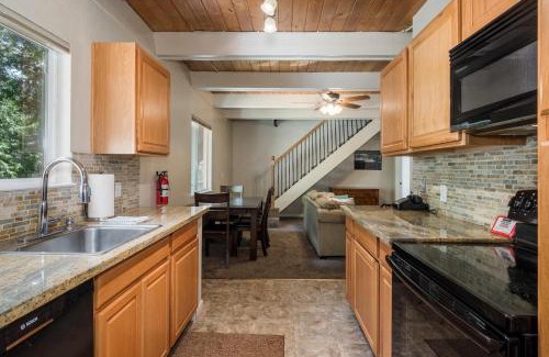 Yosemite West House | Yosemite Hideaway A