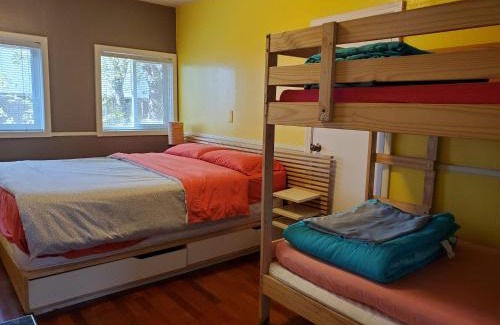 Groveland House | Yosemite International Hostel