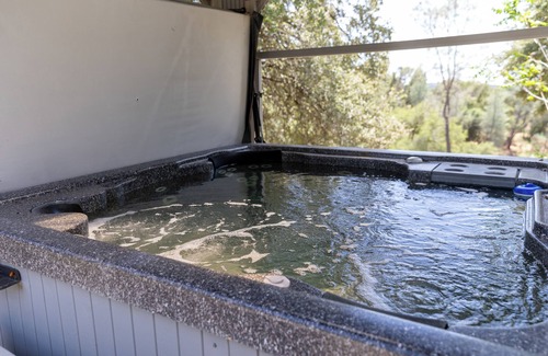 Mariposa House | Yosemite Luxe Family Lodge-Theater-Sauna-Spa-EV-Poker Table-Game Room-Pool table