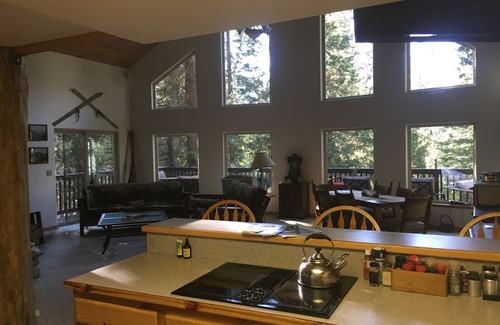 Sugar Pine Cabin | YOSEMITE Sugar Pine Cabin, 7 Miles To Park South Entrance 50 Amp EV outlet