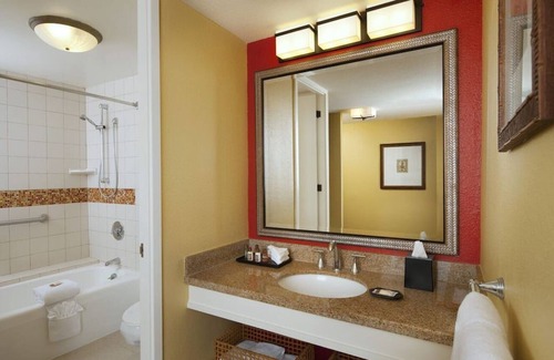 Keauhou House | You Found It! Kailua-Kona Getaway! 3 Modern Units, 4 Min. Walk to Haleo Luau!
