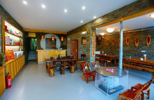Shiyan House | You Jian Inn