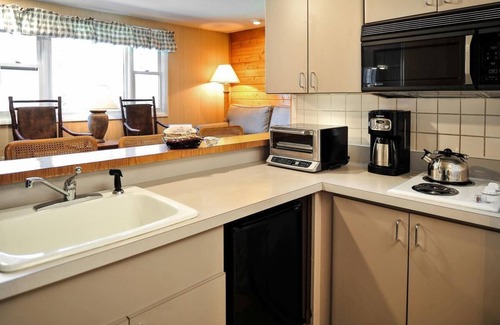 Estes Park Apartment | You May Never Want to Leave! Peaceful Lodge in Forest Setting, Pool