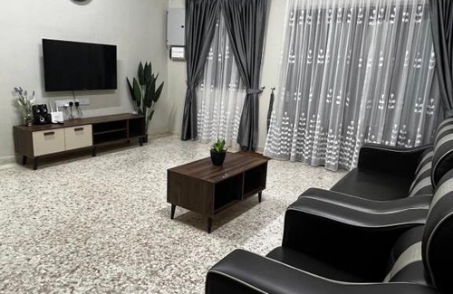 Port Dickson House | You&Me Corner Lot Homestay 17PAX