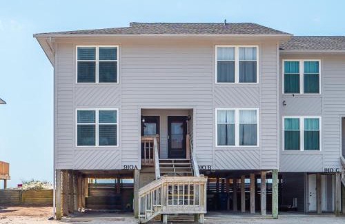 Surf City House | You, Me, & The Sea