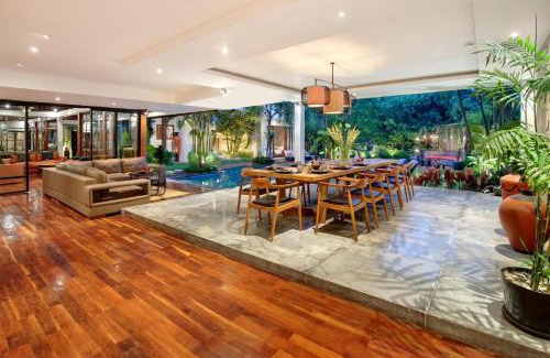 Berawa Villa | You think you know Canggu - Think again! Stunning LARGE LUXXE 7bed Villa