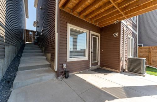 Southeast Calgary Apartment | You will love this 2BR Guest Suite in SE Calgary