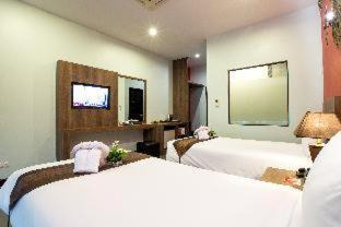 Patong Hotel | YouDee Hotel Patong - formerly Meir Jarr Hotel Patong