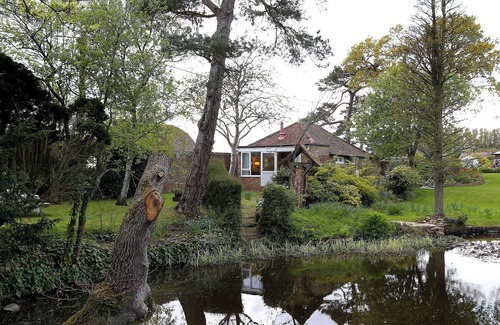 Winchelsea Cottage | You’ll find Garden Cottage down a quiet country lane.