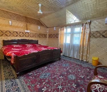 Dal Lake Apartment | Young Gulshan Apartment