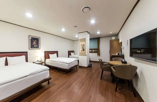 Gwanghui-dong Hotel | Youngbin Hotel