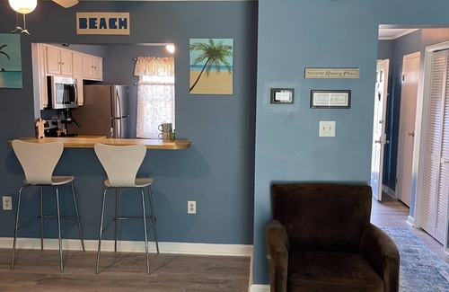 Bethany Breeze House | Your Beachy Getaway! 3-bedroom 2.5 bath with pool and Tennis court Sleeps 8