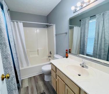 Pike House | Your Beautiful 4 Bedrooms Home Away From Home!