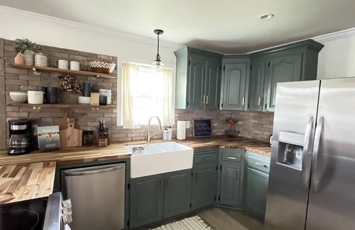 Lafayette House | Your Cajun Adventure Starts Here!