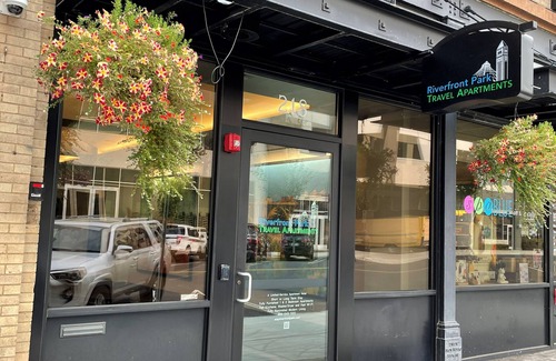 Riverside Apartment | Your Central 1 Bed Travel Apartment Awaits in Downtown Spokane
