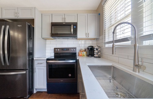 Wesley Heights House | Your Charlotte Cat's meow VRBO