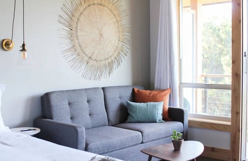 Long Beach Hotel | Your Coastal Escape: 2 Stylish Oceanfront Units! Minutes to Long Beach!