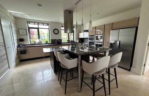 Oranmore House | Your Coastal Paradise Awaits