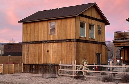 Ridgway Apartment | Your cozy basecamp for Ouray, Telluride & San Juans!