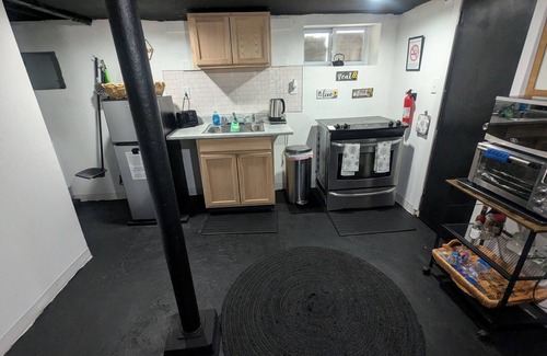 Vauxhall House | Your Cozy South Orange, NJ Home away from Home!