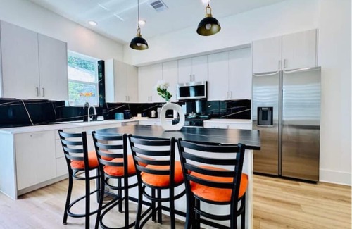 North Houston House | Your cozy spacious home awaits