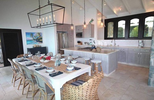 Estate Hammer Farm Villa | Your Dream Getaway Awaits: Stunning Private Villa with Pool, A/C, and Spectacular North Shore Views!