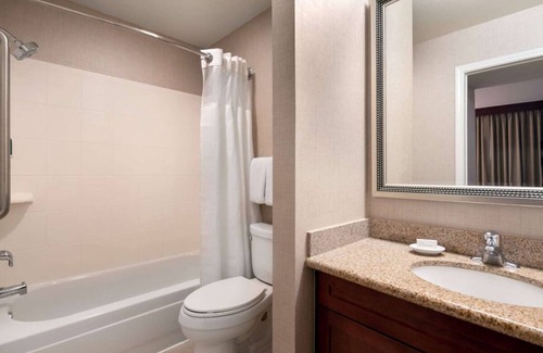 Tempe Resort | Your Gateway to Arizona Adventures! Swimming Pool, Free Breakfast, Pets Allowed!
