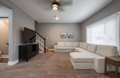 Greenfield House | Your Greenfield Getaway