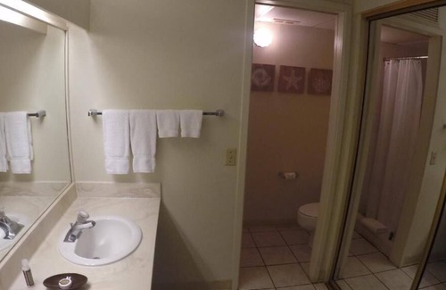 Kaanapali House | Your Hawaiian Adventure Awaits! 2 Relaxing Units, Water Activities, Parking!