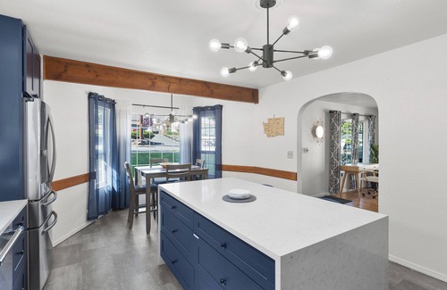 Mount Vernon House | Your home away from home with room for the whole family, with AC units in summer