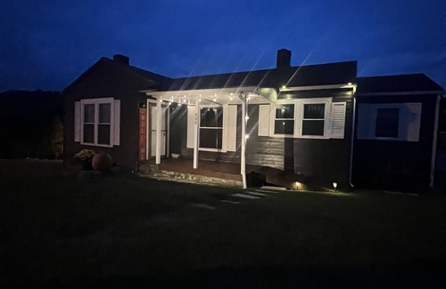 Clintwood House | Your home away from home. SUPER clean and roomy.
