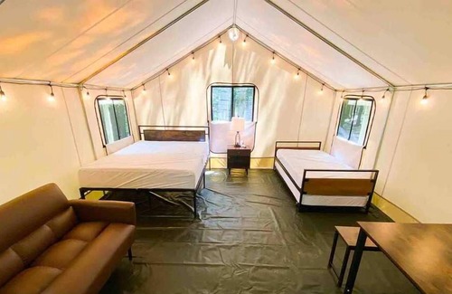 Endicott House | Your Home Away from Home! Water Activities, Free Parking!