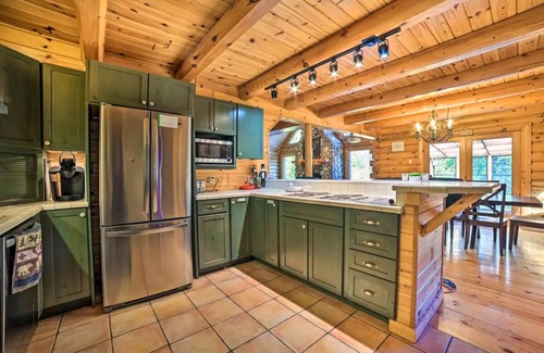 Gladwin Cabin | Your home, away from home!