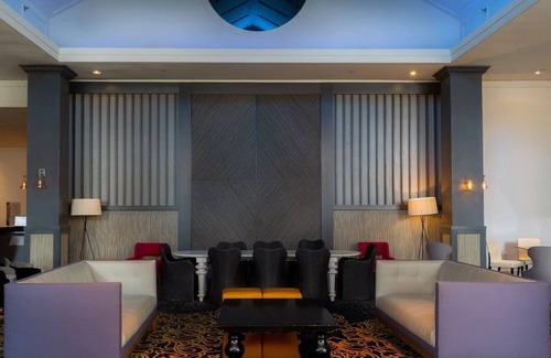 Gwinnett Place Hotel | Your Home Away From Home! 2 Amazing units w/Pool access near Green Space