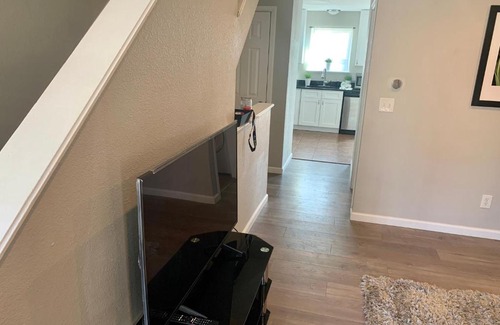 Jewell Heights - Hoffman Heights House | Your home close to Anshutz and DIA