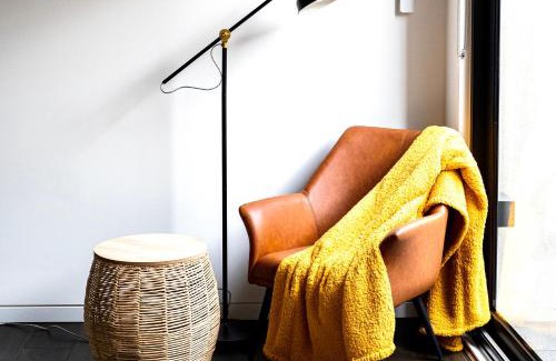 South Melbourne House | Your home on Glover St Sth Melbourne (With Parking)