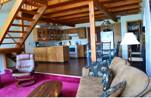 Oroville House | YOUR INVITED To PLAY & RELAX On THE LAKE Warm Weather & Beautiful Sunsets